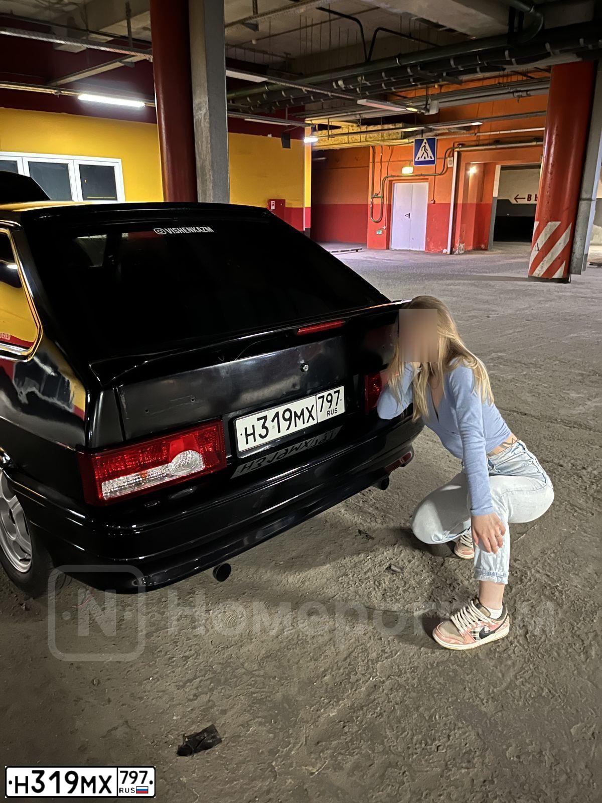 Фото автомобиля LADA 2114 SAMARA, 2010 — госномер Н319МХ797. Цвет: Сине-Черный
