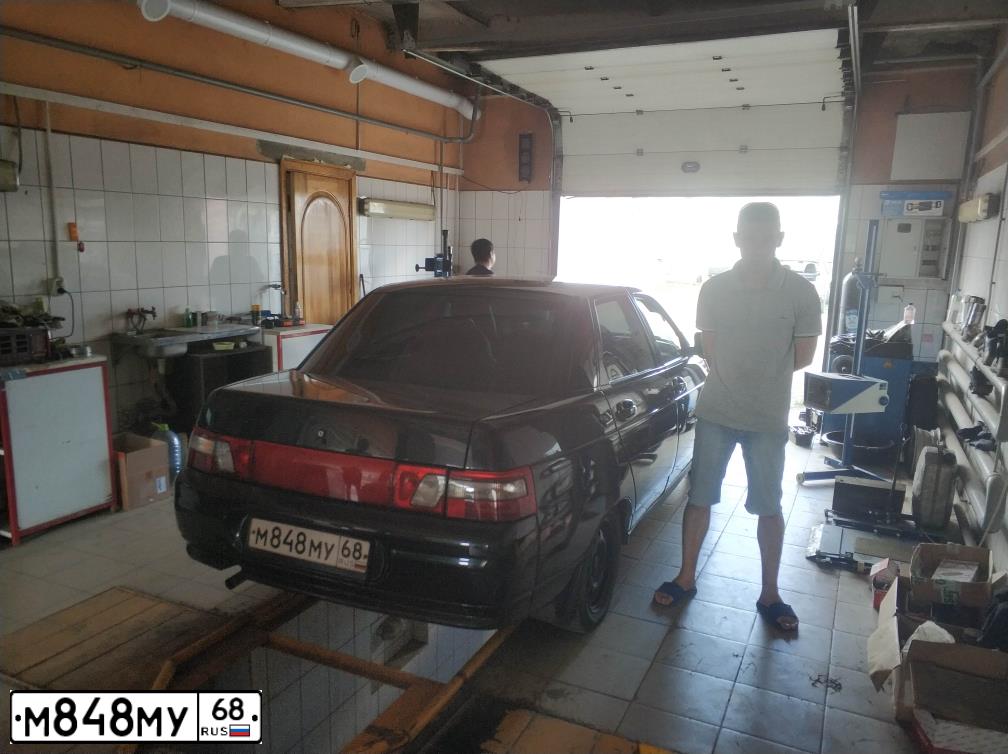 Фото автомобиля BOGDAN 2110/2111, 2011 — госномер Р461МО48