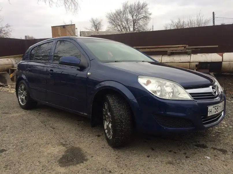 Фото автомобиля GAZ 3110 WOLGA, 2007 — госномер Н758ТХ58. Цвет: СИЛЬВЕР
