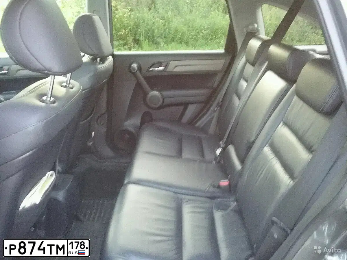 Фото автомобиля HONDA CR-V, 2010 — госномер Р874ТМ178. Цвет: ТЕМНО-СЕРЫЙ