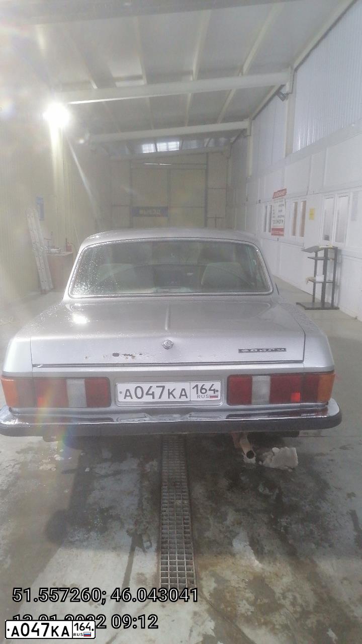 Фото автомобиля GAZ 3102 WOLGA, 2006 — госномер А047КА164. Цвет: СЕРЕБРИСТО-СЕРЫЙ