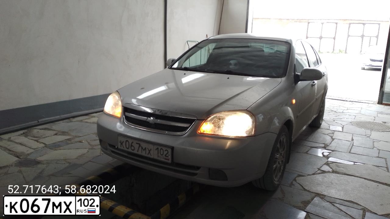 Фото автомобиля CHEVROLET LACETTI, 2008 — госномер К067МХ102. Цвет: СЕРЕБРИСТЫЙ