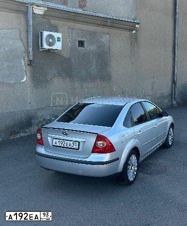 Фото автомобиля FORD FOCUS, 2006 — госномер А192ЕА93. Цвет: Серебристый