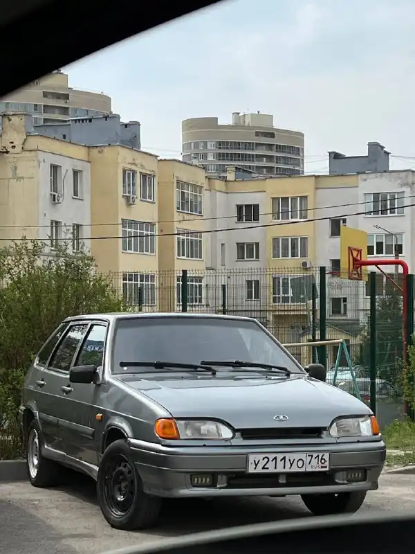 Фото автомобиля LADA 2114 SAMARA, 2009 — госномер У211УО716. Цвет: СРЕДНИЙ СЕРО-ЗЕЛЕНЫЙ МЕТ