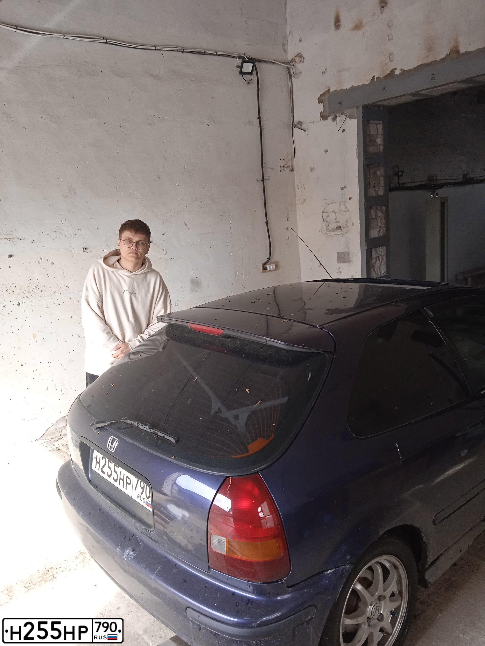 Фото автомобиля HONDA CIVIC, 1996 — госномер Н255НР790. Цвет: синий