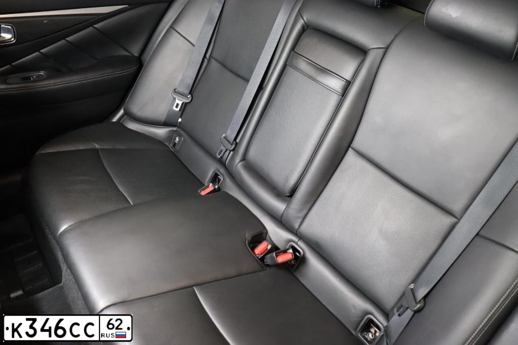 Фото автомобиля INFINITI Q50, 2015 — госномер С134УР76. Цвет: Коричневый