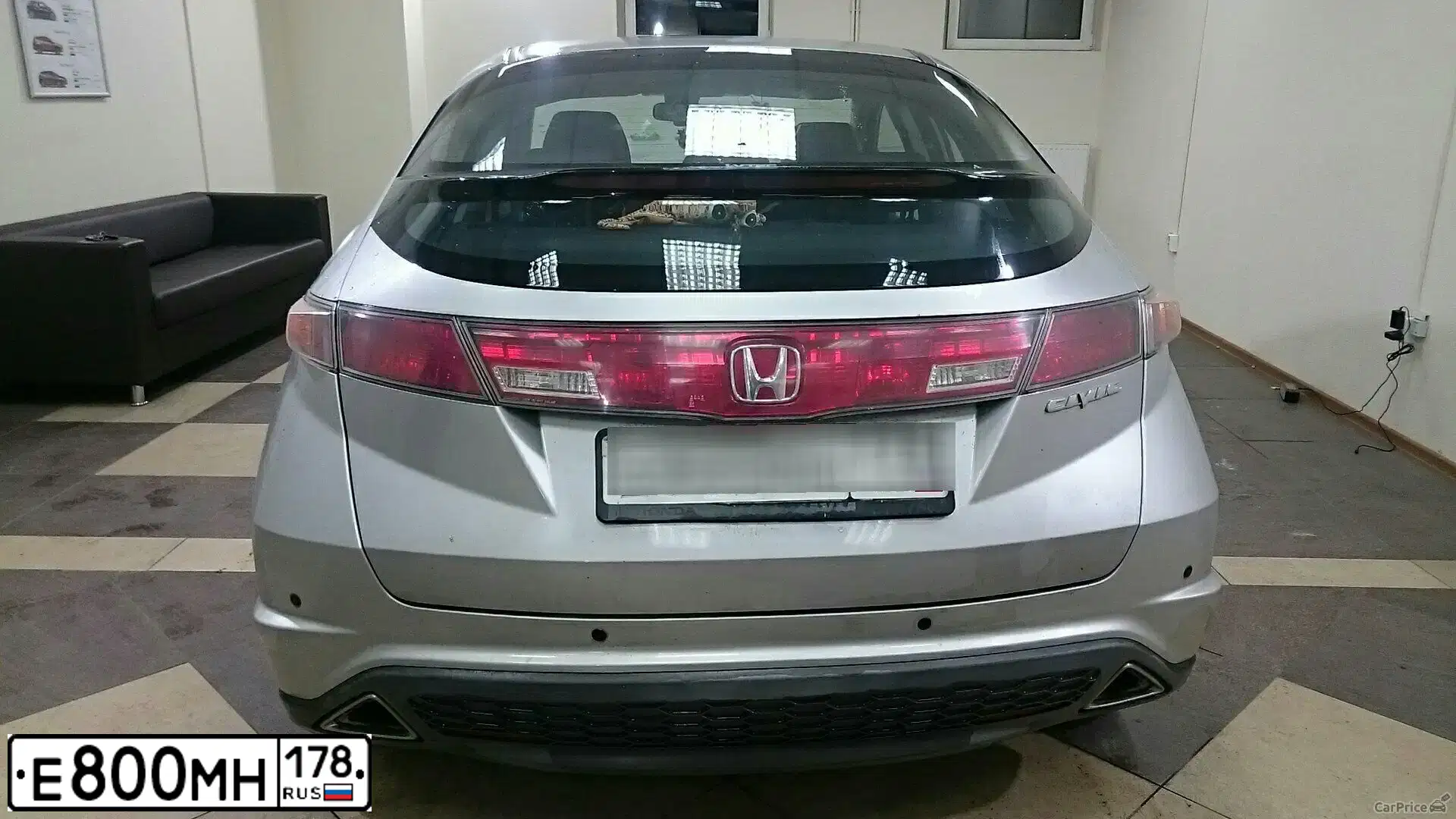 Фото автомобиля HONDA CIVIC, 2008 — госномер Е800НМ178. Цвет: ЧЕРНЫЙ