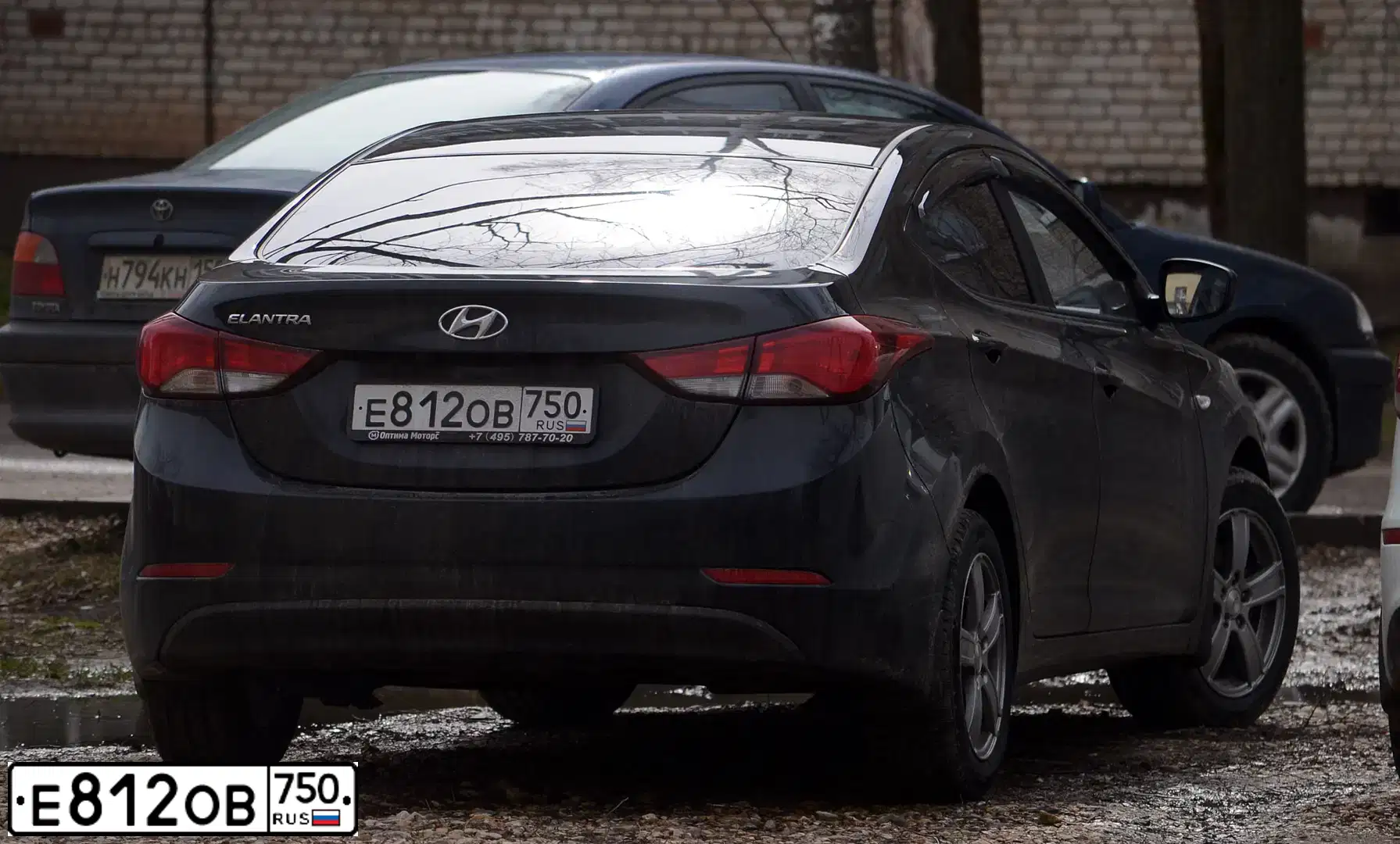 Фото автомобиля HYUNDAI ELANTRA, 2014 — госномер Е812ОВ750. Цвет: ЧЕРНЫЙ