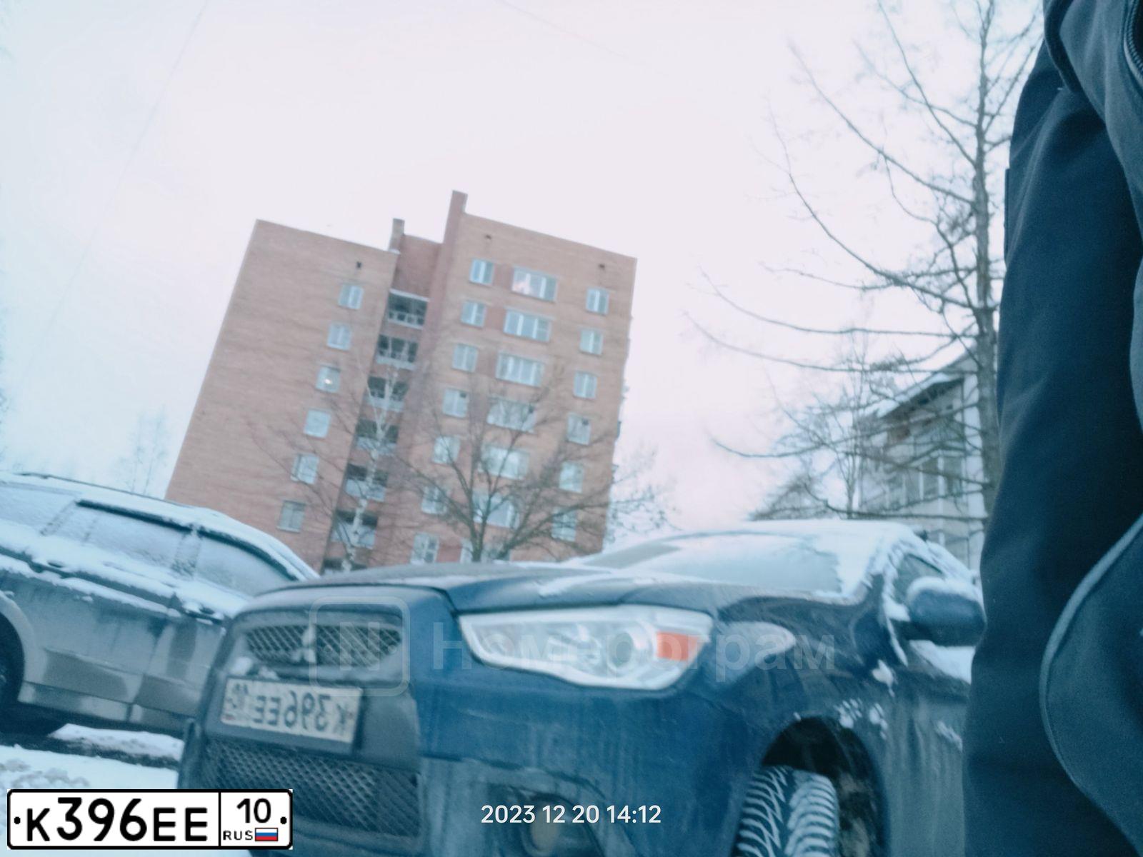 Фото автомобиля MITSUBISHI ASX, 2010 — госномер К396ЕЕ10. Цвет: СИНИЙ