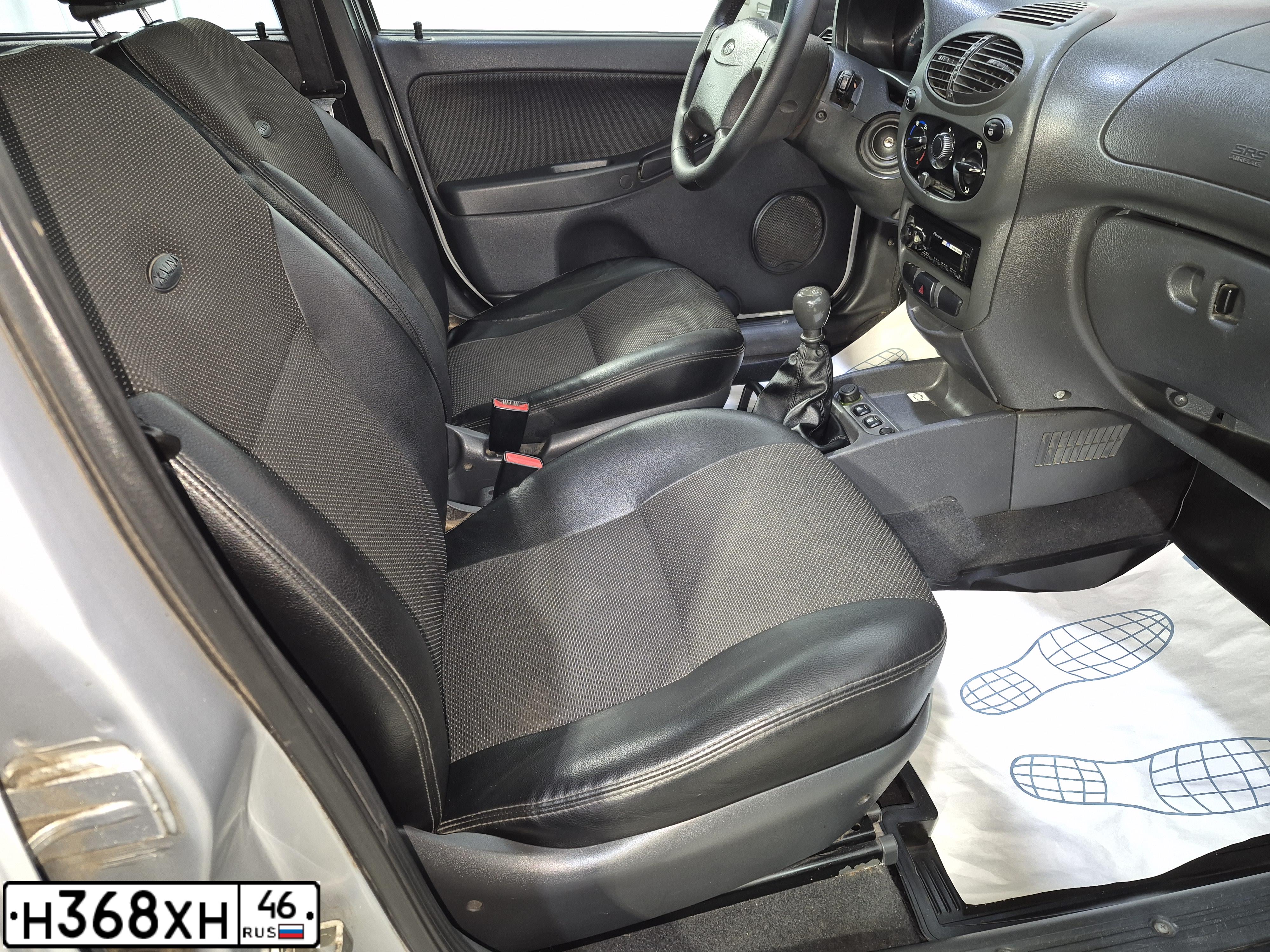 Фото автомобиля LADA 1117 KALINA, 2012 — госномер Р359ХК31. Цвет: Серебристый