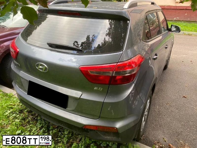 Фото автомобиля HYUNDAI CRETA, 2020 — госномер Е808ТТ198. Цвет: СЕРЫЙ