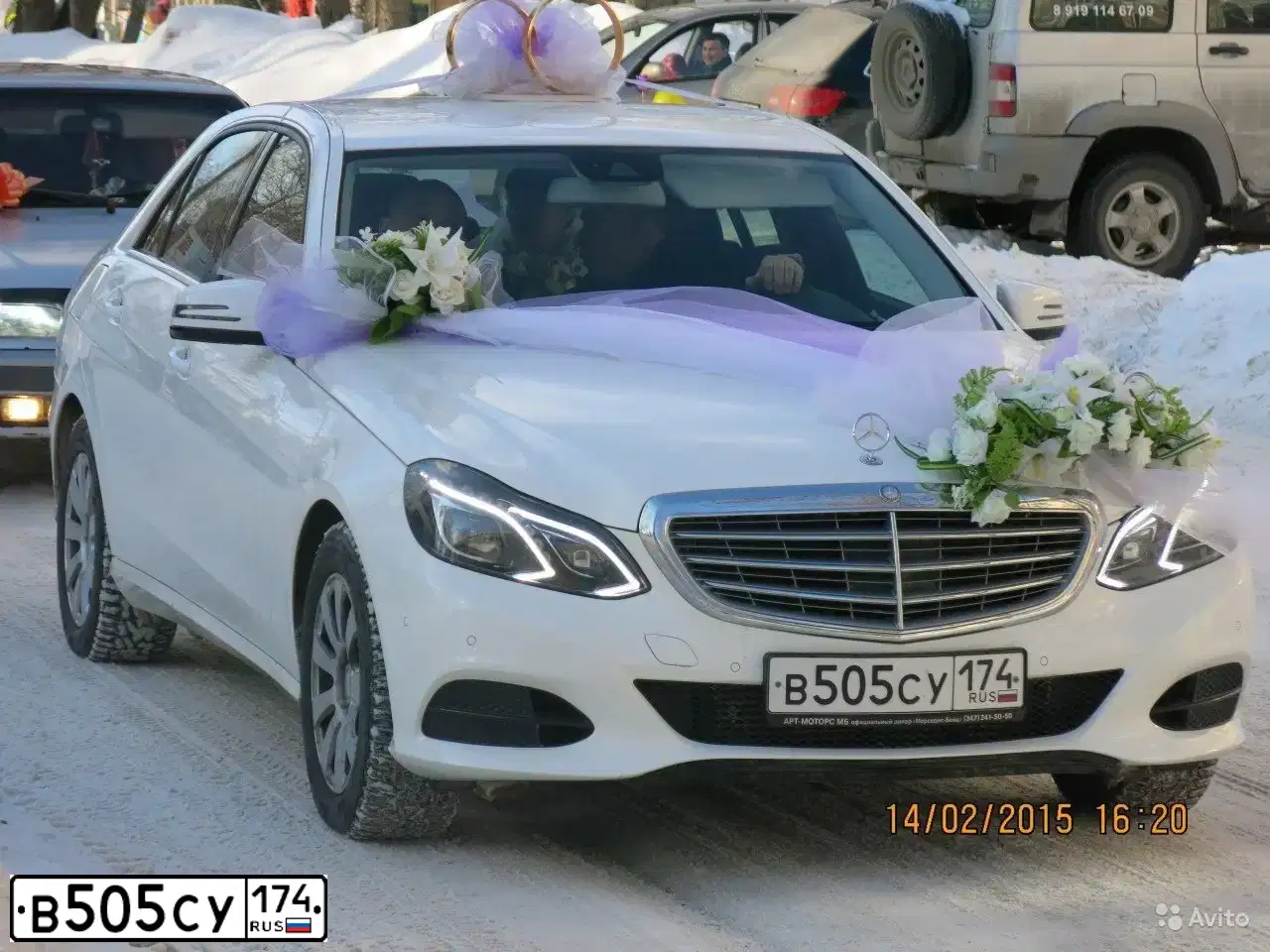Фото автомобиля MERCEDES E-KLASSE, 2014 — госномер В505СУ174. Цвет: Белый