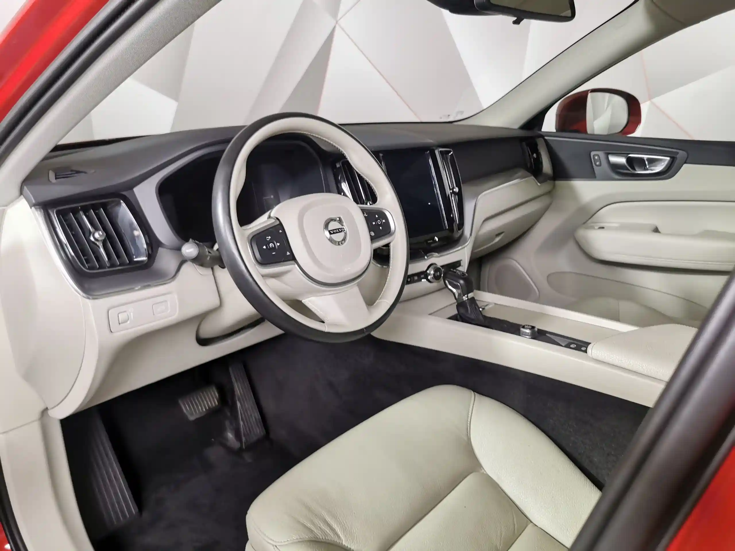 Фото автомобиля FORD MONDEO, 2008 — госномер Е111МО98. Цвет: КРАСНЫЙ ЯРКИЙ