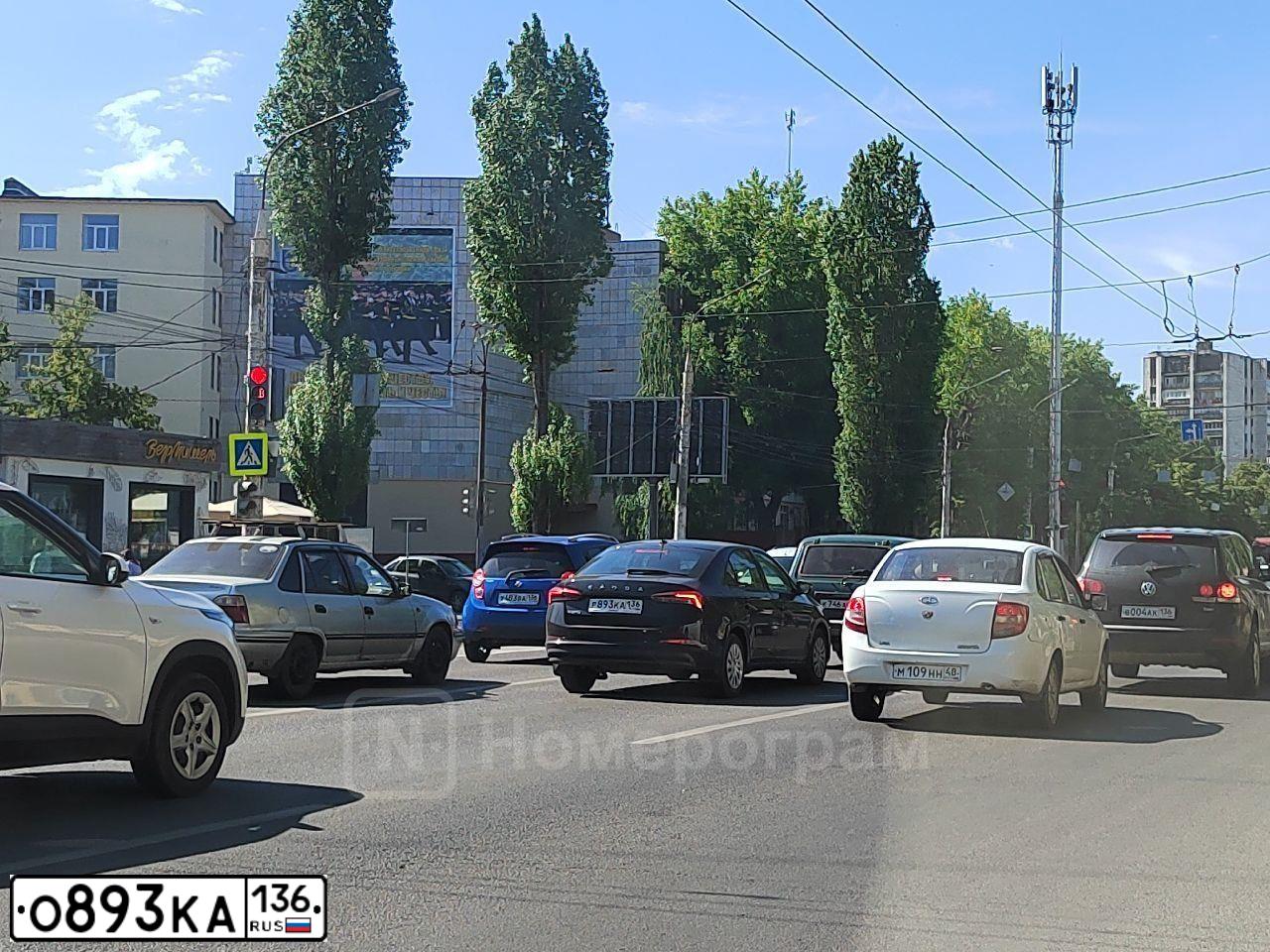 Фото автомобиля HYUNDAI SOLARIS, 2020 — госномер С021АВ46. Цвет: ЧЕРНЫЙ