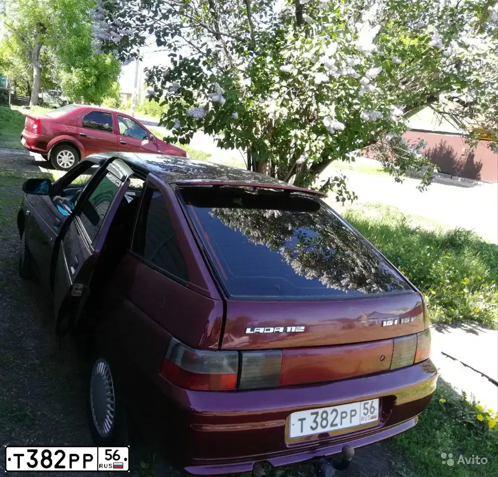 Фото автомобиля LADA 2112, 2005 — госномер Т382РР56. Цвет: ТЕМНО-МАЛИНОВЫЙ