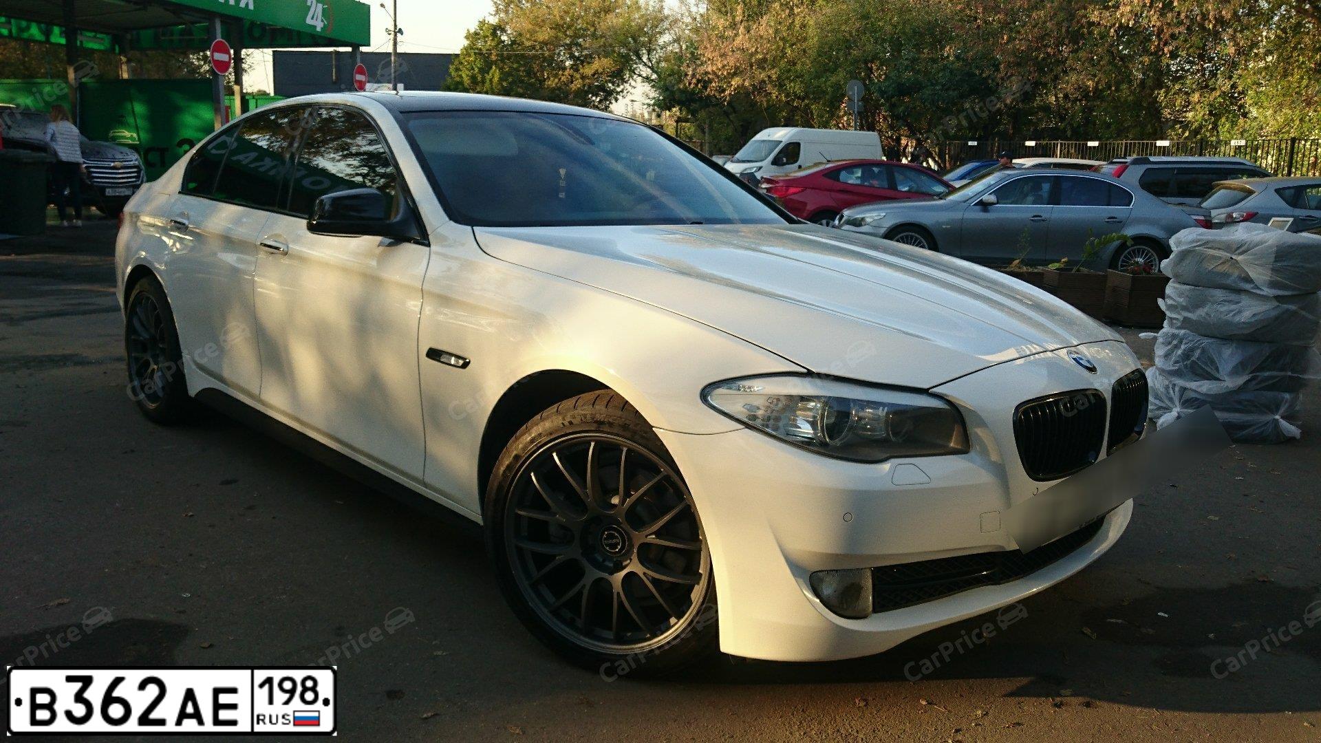 Фото автомобиля BMW SERIE 5, 2011 — госномер О729ЕА550. Цвет: Белый