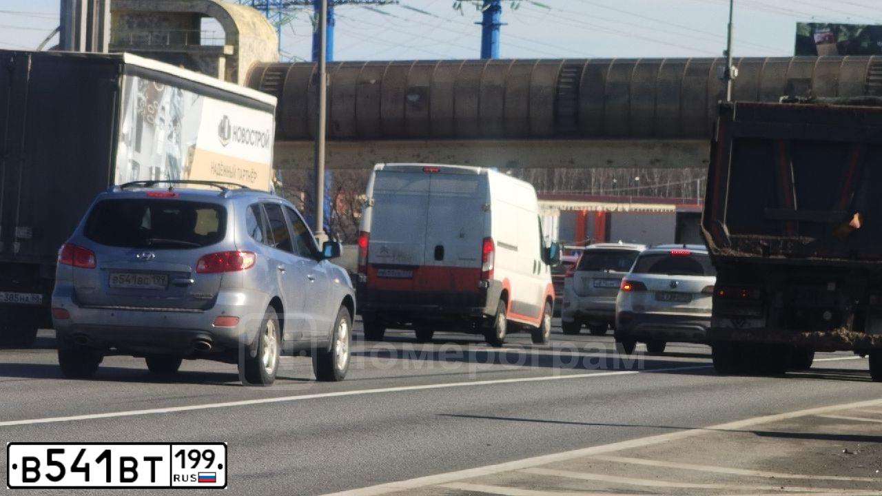 Фото автомобиля SUZUKI /GRAND/ VITARA, 2007 — госномер С151КО154. Цвет: ВИШНЕВЫЙ