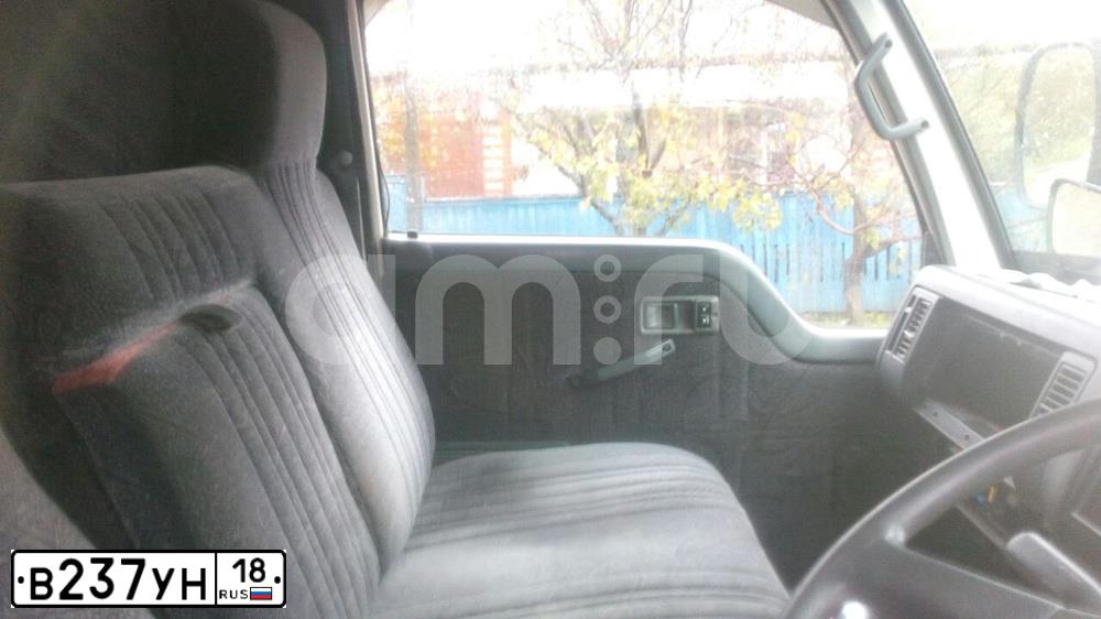 Фото автомобиля ГАЗ 330232, 2010 — госномер Е338НВ51. Цвет: Белый