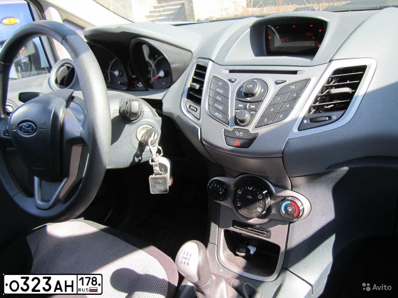 Фото автомобиля FORD FIESTA, 2009 — госномер В657АМ181. Цвет: Белый