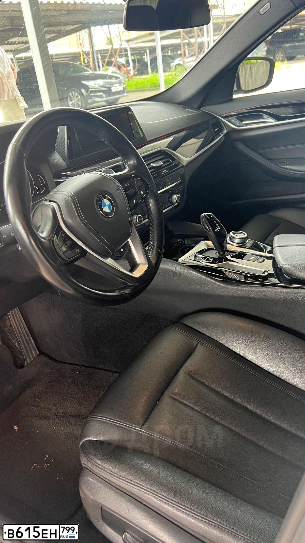 Фото автомобиля BMW 520I, 2018 — госномер С416МХ76. Цвет: БЕЛЫЙ