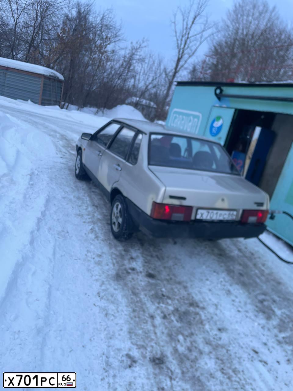 Фото автомобиля LADA 2109 SAMARA, 1998. Цвет: СЕРЫЙ