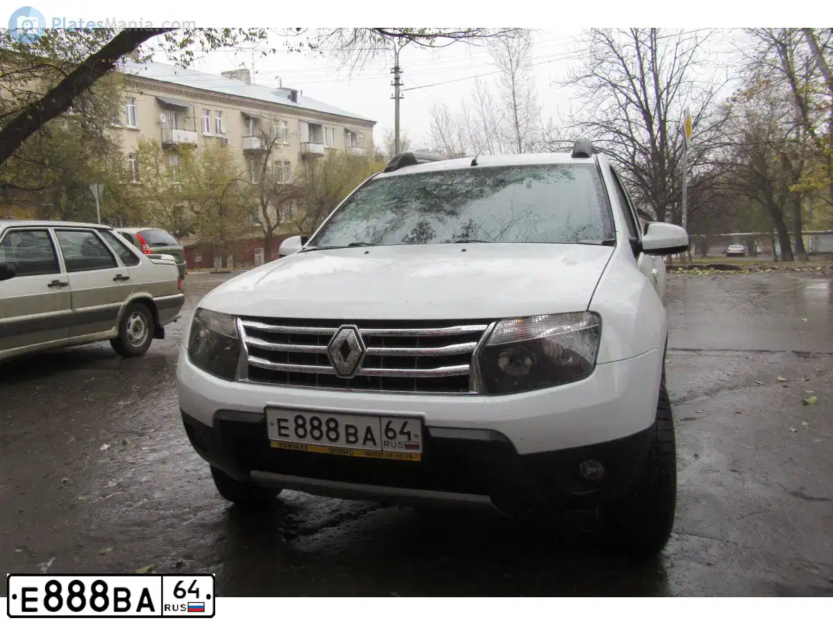 Фото автомобиля RENAULT DUSTER, 2013 — госномер А665НУ164. Цвет: БЕЛЫЙ