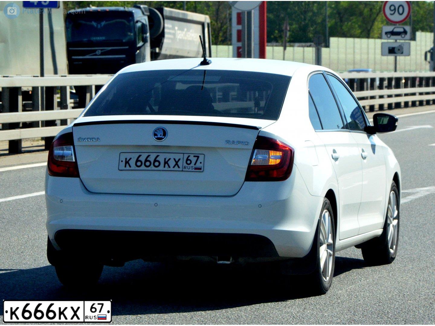 Фото автомобиля LADA 2131 NIVA, 2002 — госномер К666КХ67. Цвет: СЕРЕБРИСТЫЙ