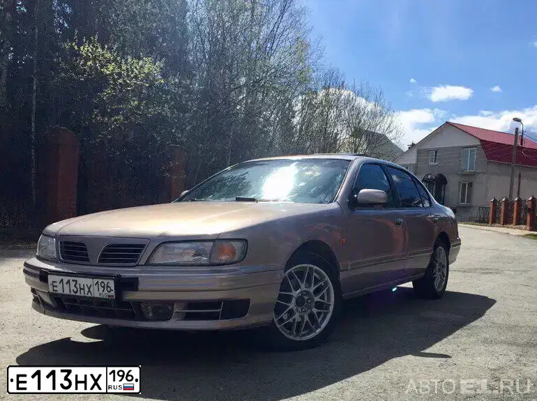 Фото автомобиля NISSAN MAXIMA, 1996 — госномер Н767НН96. Цвет: СИРЕНЕВЫЙ