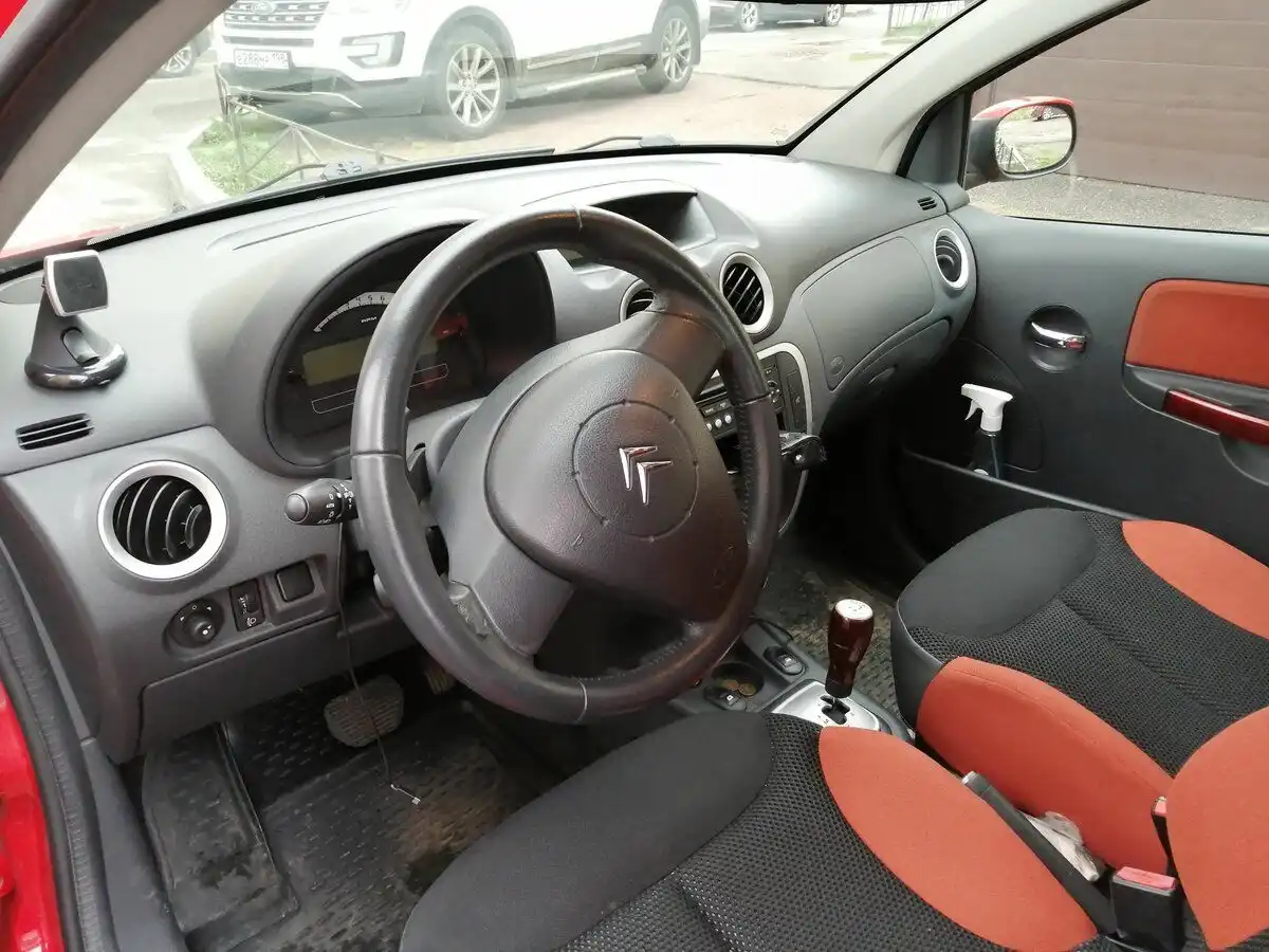 Фото автомобиля LADA VESTA, 2019 — госномер М497ОТ198