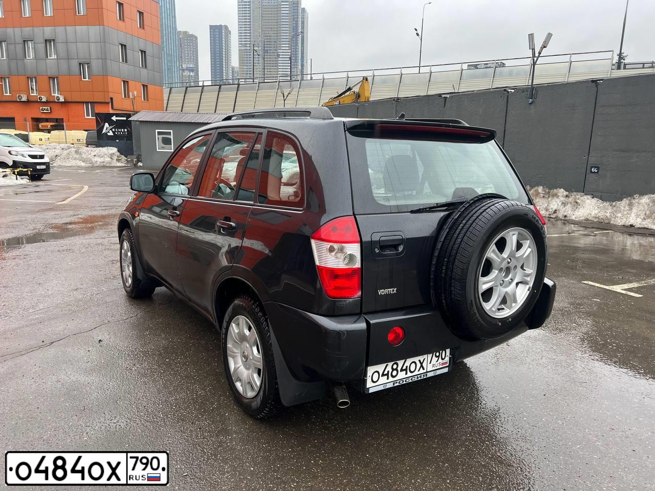 Фото автомобиля AUDI Q5, 2013 — госномер О484ОХ790. Цвет: СЕРЫЙ