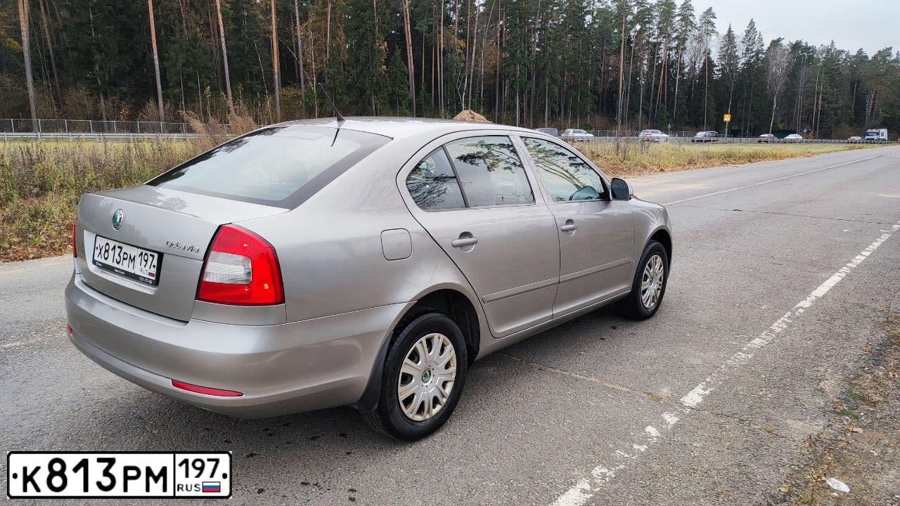 Фото автомобиля KIA MOHAVE / BORREGO, 2011 — госномер К813РМ197. Цвет: ЧЕРНЫЙ