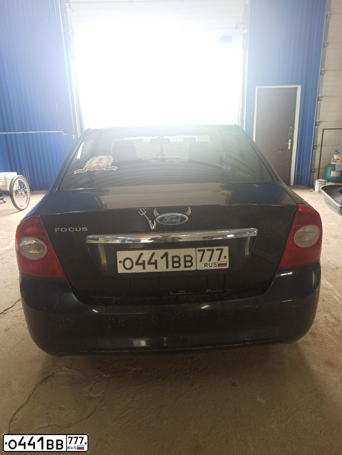 Фото автомобиля FORD FOCUS, 2008 — госномер Е985УО69. Цвет: ЧЕРНЫЙ
