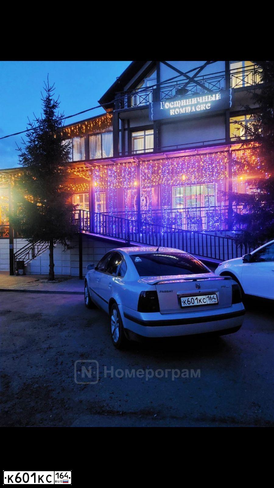Фото автомобиля VOLKSWAGEN PASSAT, 1998 — госномер К601КС164. Цвет: БЕЛЫЙ СЕРЕБРИСТЫЙ