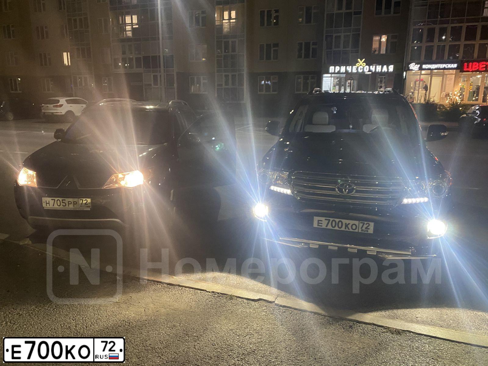 Фото автомобиля TOYOTA LANDCRUISER 200, 2014 — госномер Е700КО72. Цвет: ЧЕРНЫЙ