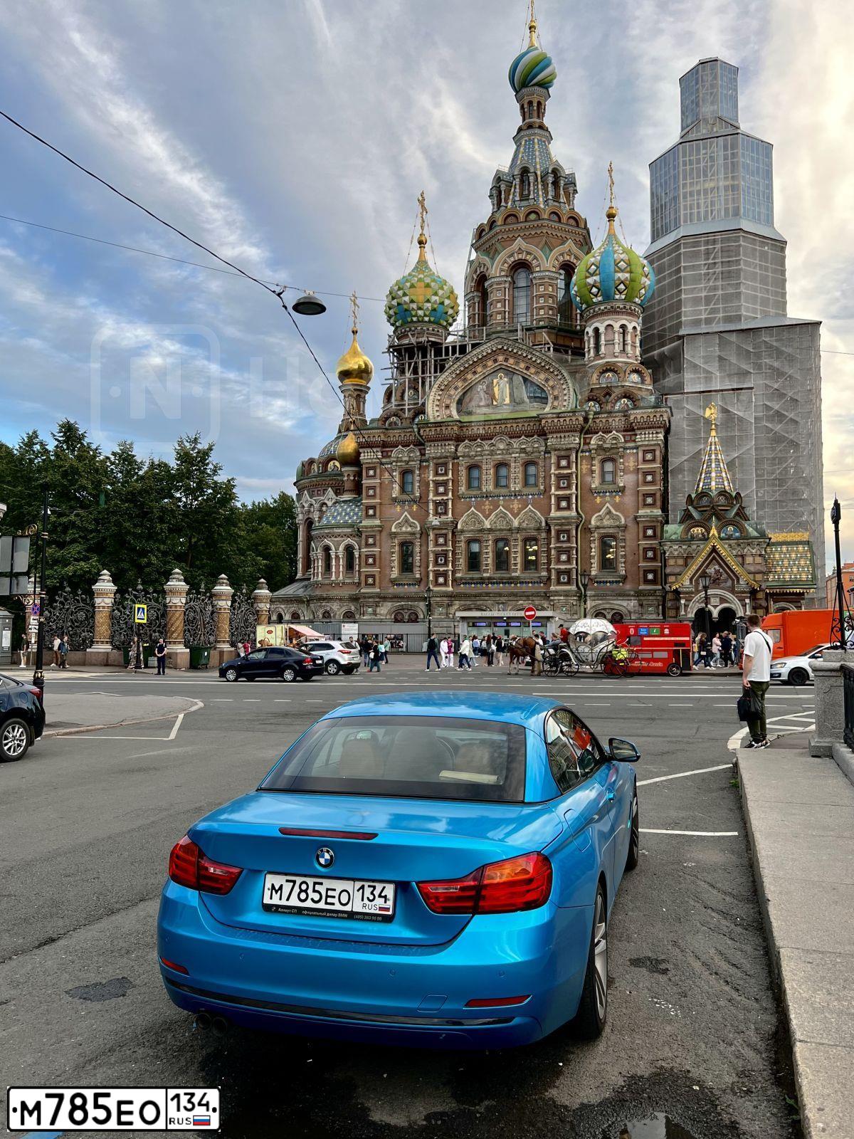 Фото автомобиля BMW SERIE 4, 2016 — госномер М785ЕО134. Цвет: Коричневый