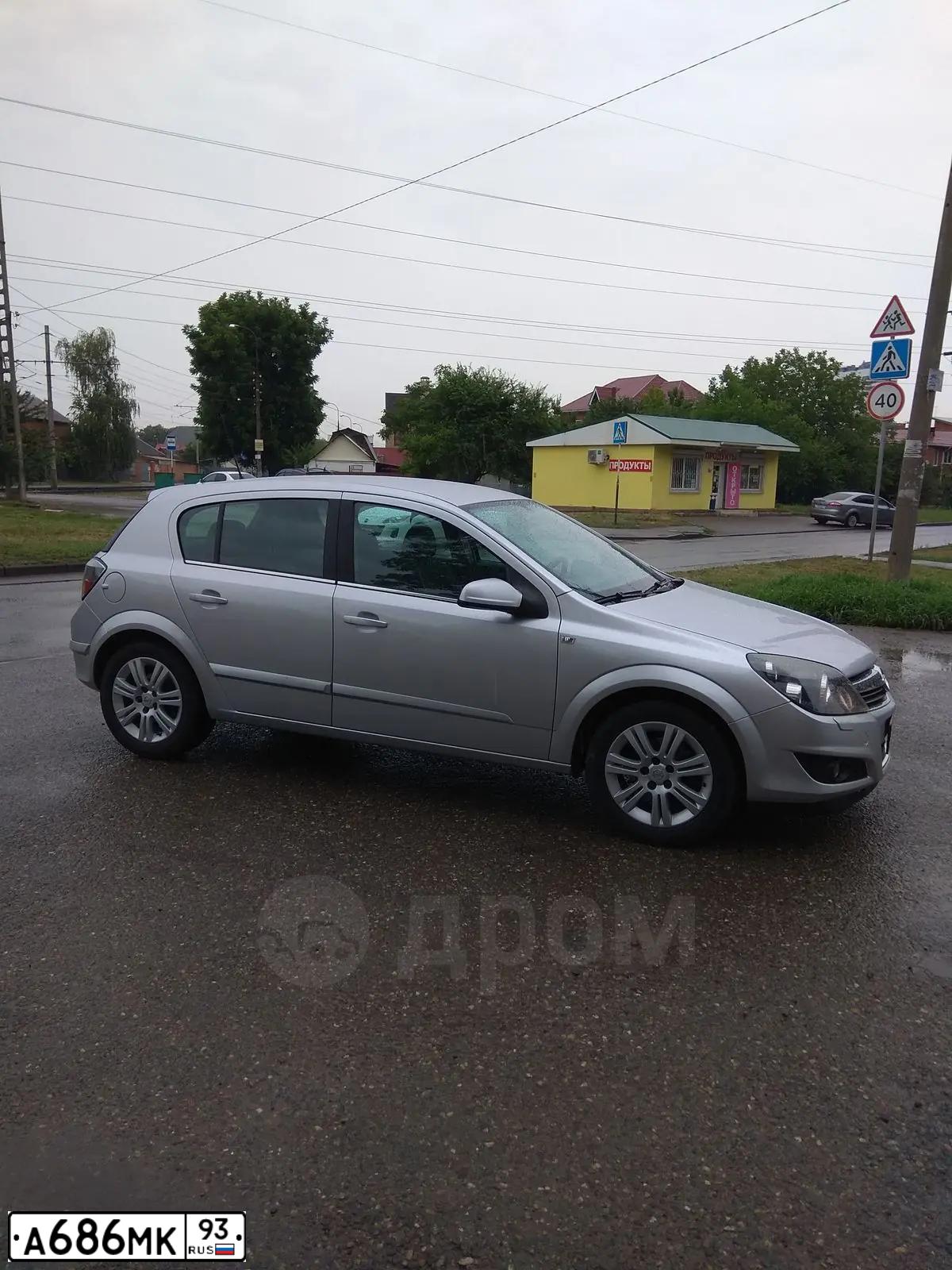 Фото автомобиля OPEL ASTRA, 2007 — госномер А686МК93. Цвет: СЕРЕБРИСТЫЙ