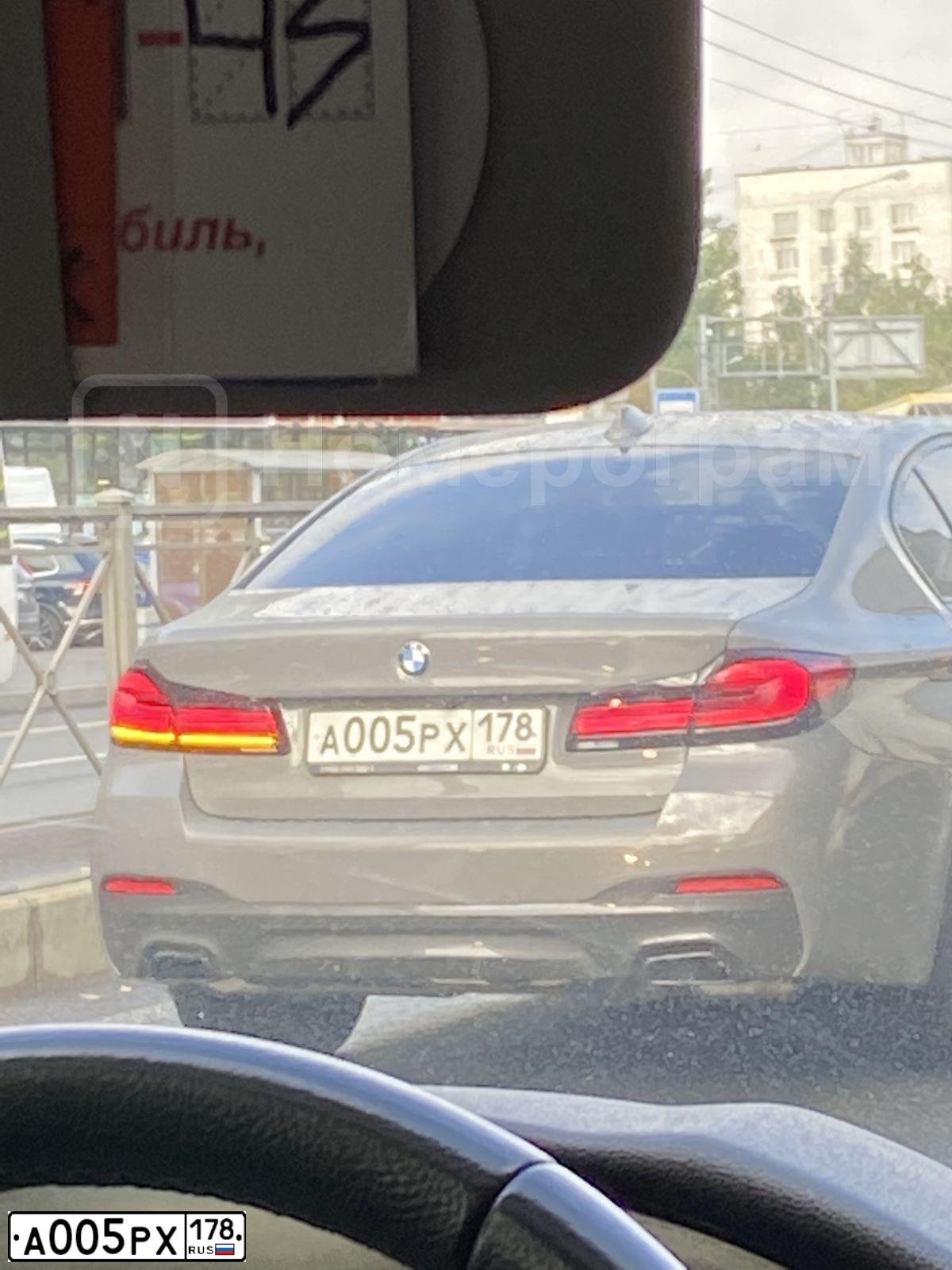 Фото автомобиля BMW X5, 2005 — госномер М888ОС178. Цвет: ЧЕРНЫЙ