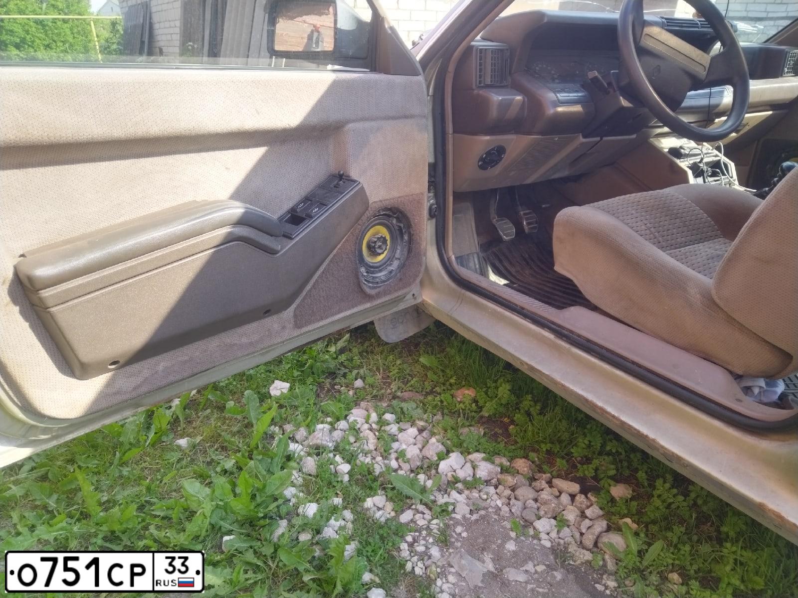 Фото автомобиля РЕНО RENAULT 25, 1988 — госномер В056УА37. Цвет: БЕЛЫЙ СЕРЫЙ