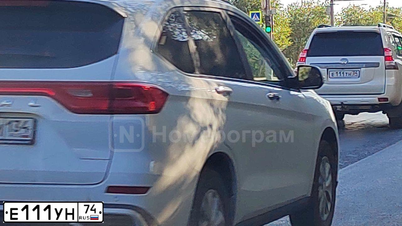 Фото автомобиля BMW X6, 2009 — госномер Х795ОУ37. Цвет: КРАСНЫЙ МЕТАЛЛИК