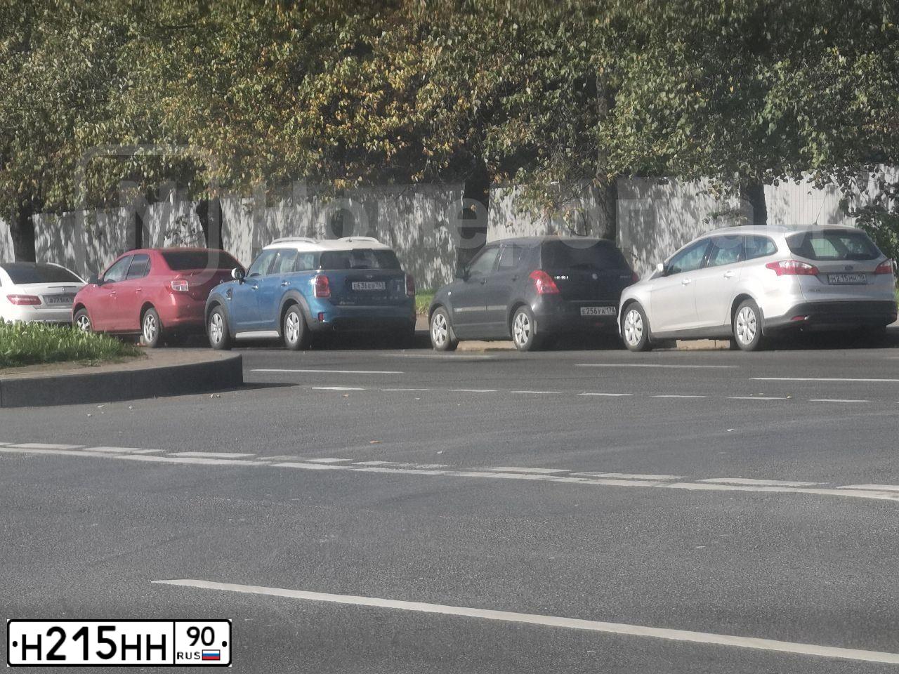 Фото автомобиля MAZDA 6, 2007 — госномер Н215НН90. Цвет: ЧЕРНЫЙ
