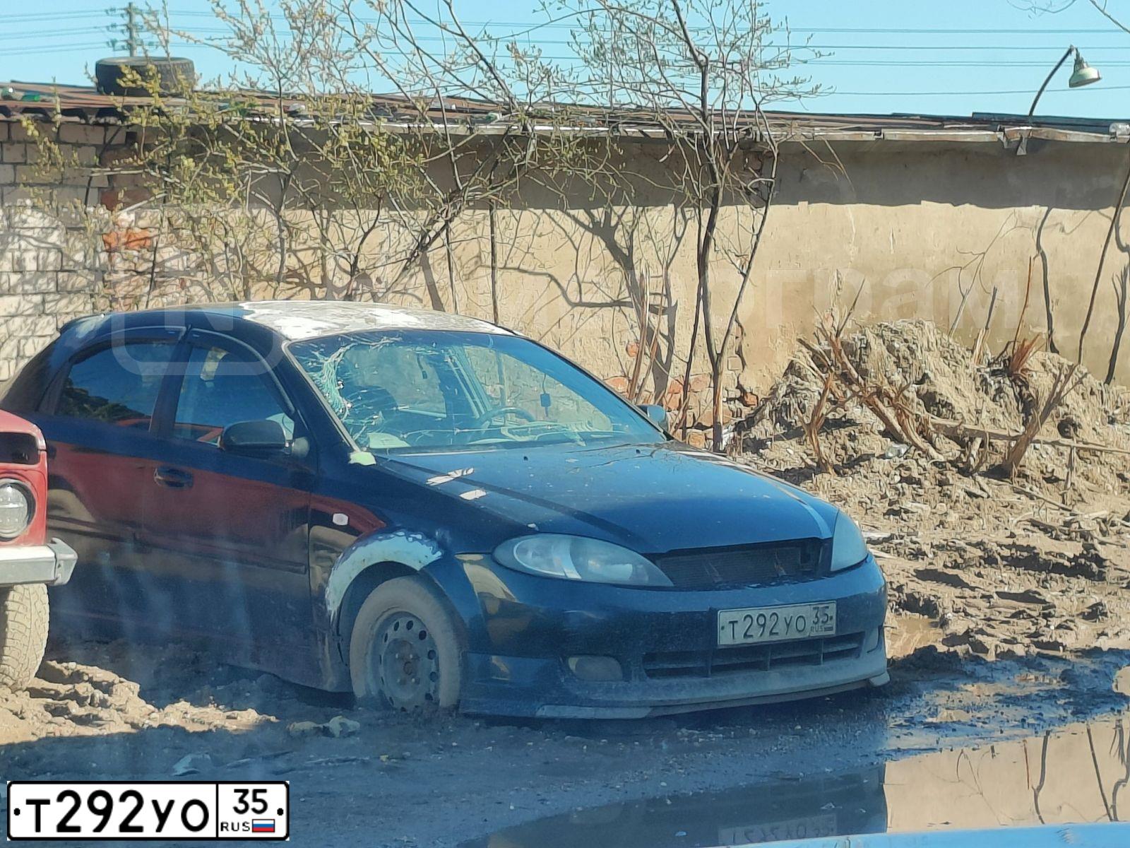 Фото автомобиля CHEVROLET LACETTI, 2007 — госномер Т292УО35. Цвет: ЧЕРНЫЙ