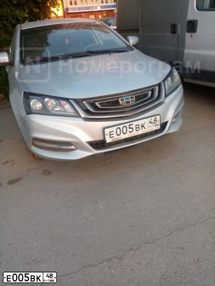 Фото автомобиля TOYOTA CAMRY, 2012 — госномер Е005ВК48. Цвет: БЕЛЫЙ
