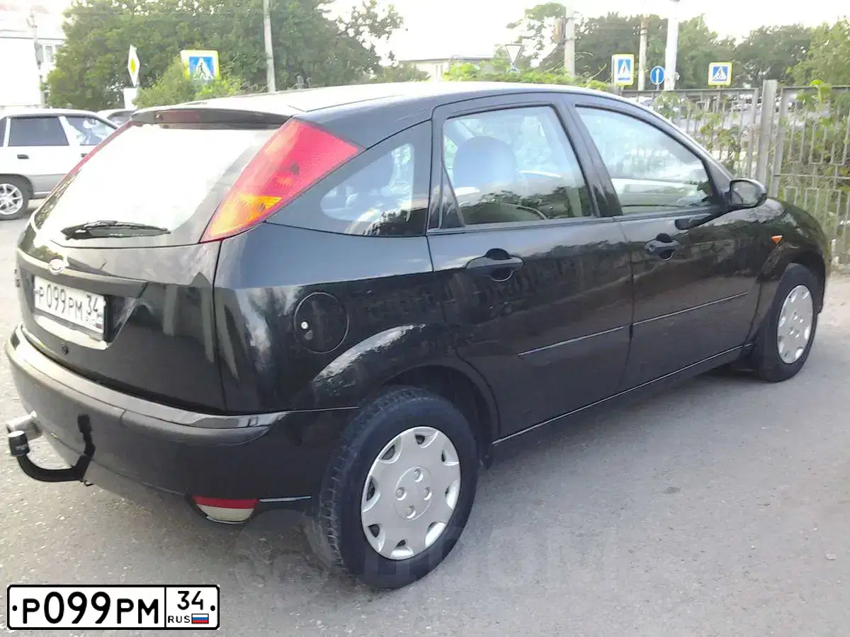 Фото автомобиля FORD FOCUS, 2004 — госномер К260ВР82. Цвет: ЧЕРНЫЙ