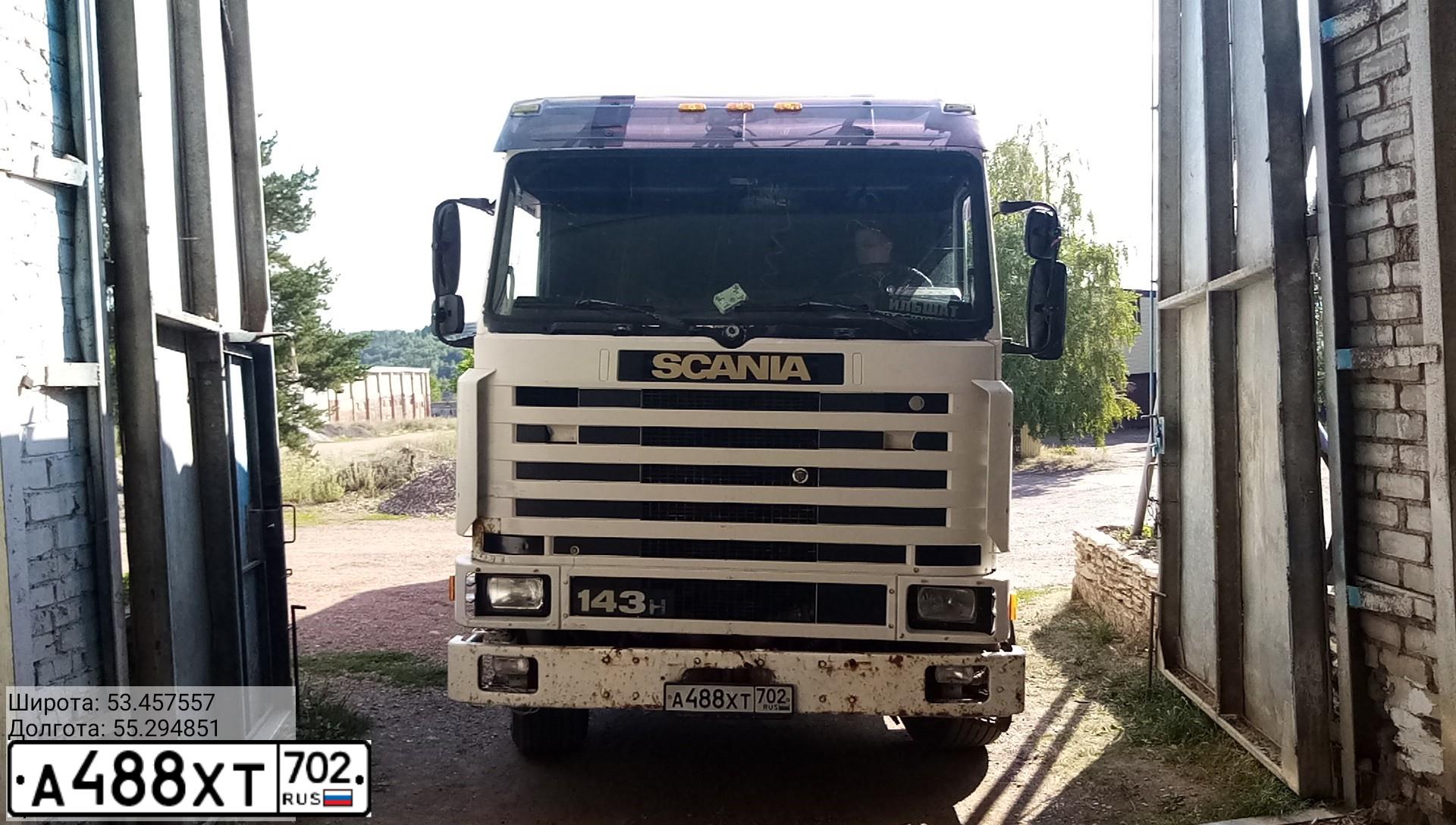 Фото автомобиля SCANIA SERIE R /6X2/, 1991 — госномер А488ХТ702. Цвет: Белый