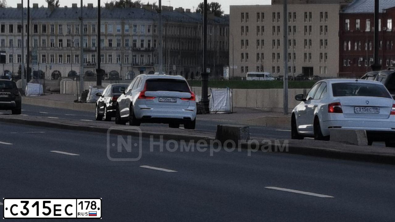 Фото автомобиля FORD FOCUS, 2010 — госномер О413ММ78. Цвет: ЧЕРНЫЙ