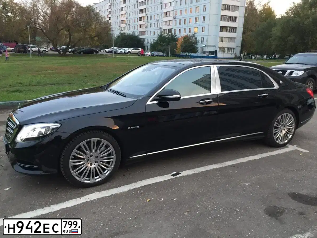 Фото автомобиля NISSAN PATHFINDER, 2012 — госномер Н942ЕС799. Цвет: ЧЕРНЫЙ