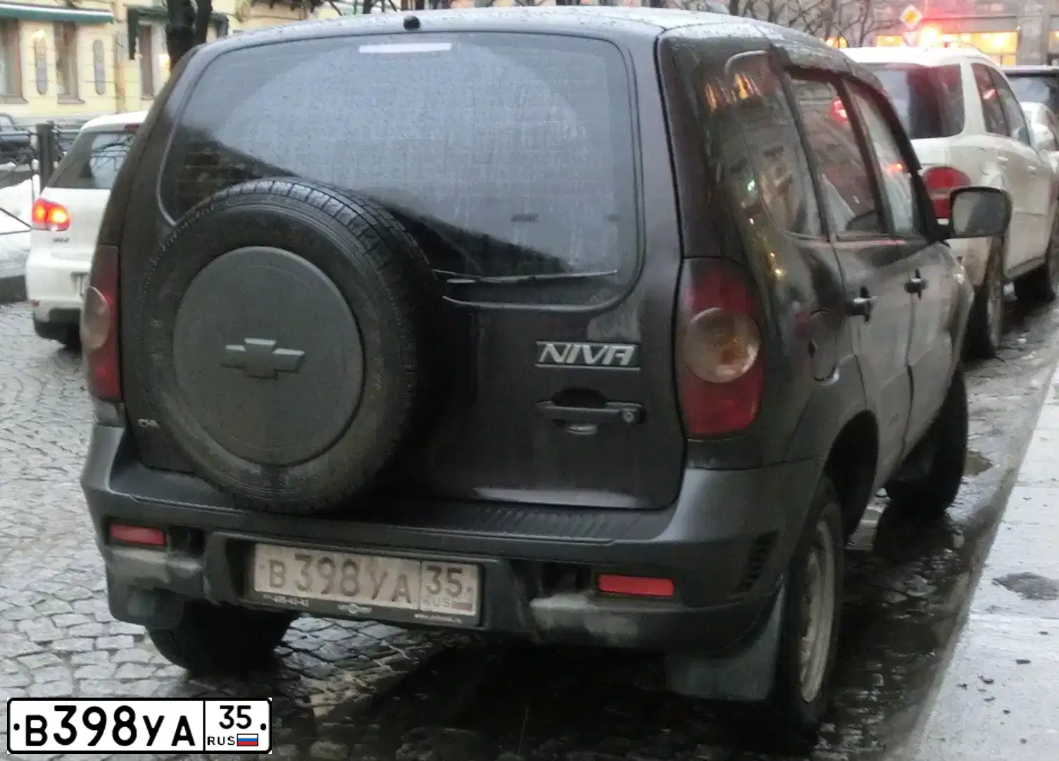 Фото автомобиля CHEVROLET NIVA, 2012 — госномер М197ВК35