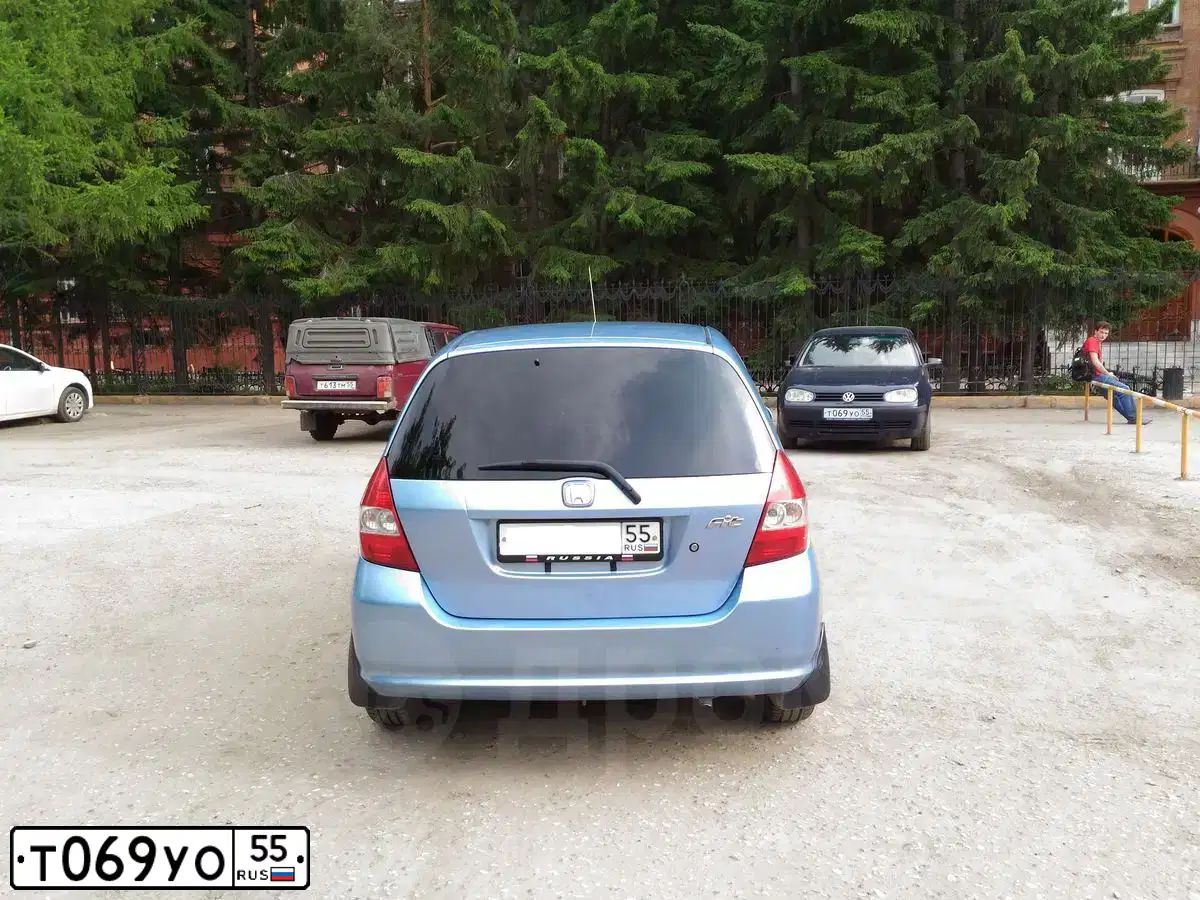 Фото автомобиля VOLKSWAGEN GOLF, 2002 — госномер Т069УО55. Цвет: ТЕМНО-СИНИЙ