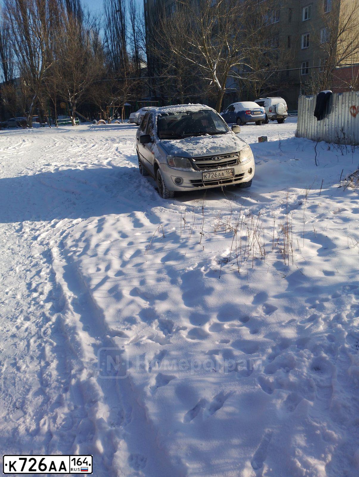 Фото автомобиля VAZ 2114 SAMARA, 2004 — госномер К728АА164. Цвет: СВЕТЛО СЕРЕБРИСТЫЙ МЕТАЛЛ