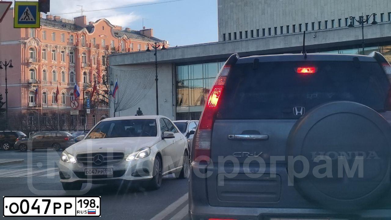 Фото автомобиля CHEVROLET CRUZE, 2010 — госномер А698РР147. Цвет: СЕРЫЙ МЕТАЛЛИК